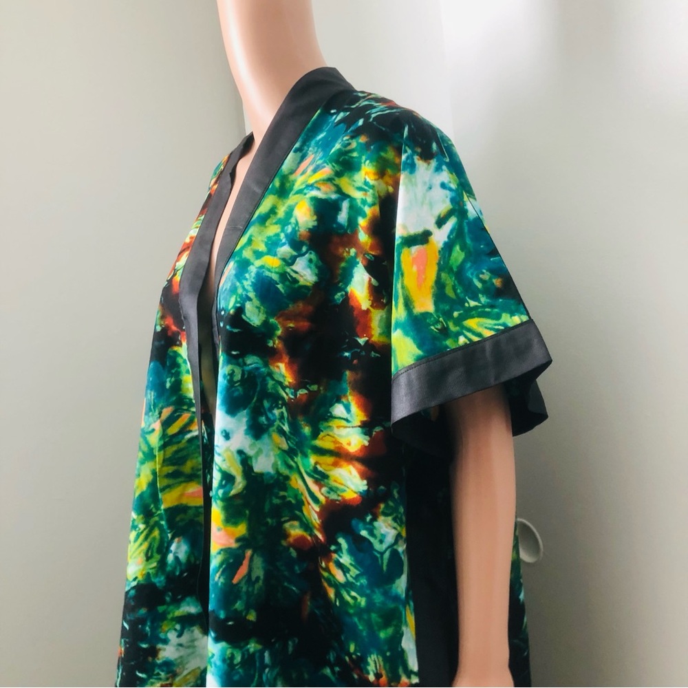 Colorful Abstract Kimono - Picture 10 of 16